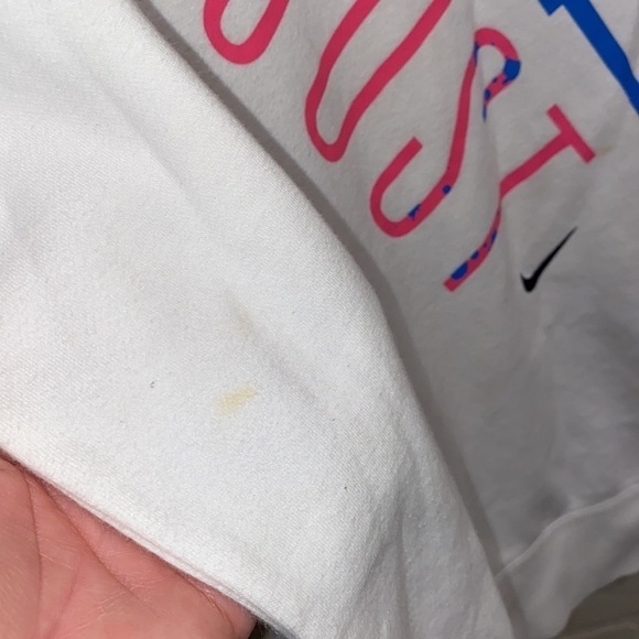 Nike sweatshirt just do it made to look 90’s xs woman’s - Picture 6 of 6